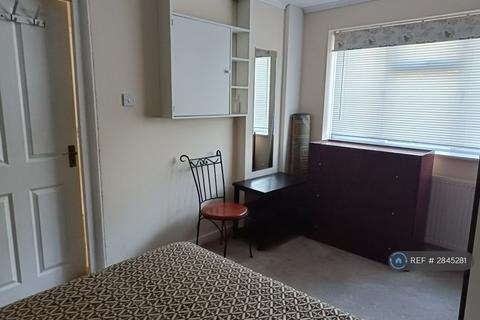 undefined, Bedster Gardens, West Molesey, KT8
