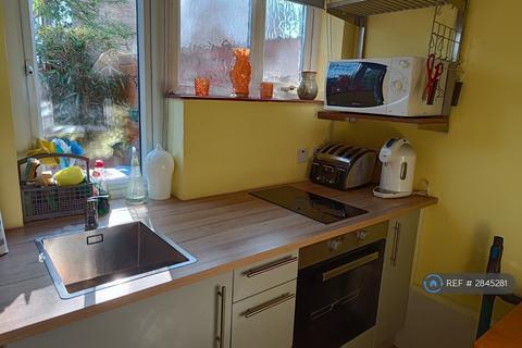 undefined, Bedster Gardens, West Molesey, KT8