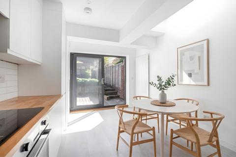 2 bedroom terraced house for sale, Bell Road, Norwich