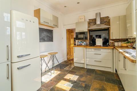4 bedroom detached house for sale, Westfield Road, Bletchley, Milton Keynes
