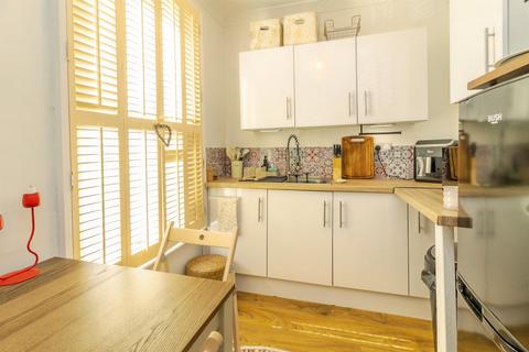 4 bedroom detached house for sale, Westfield Road, Bletchley, Milton Keynes