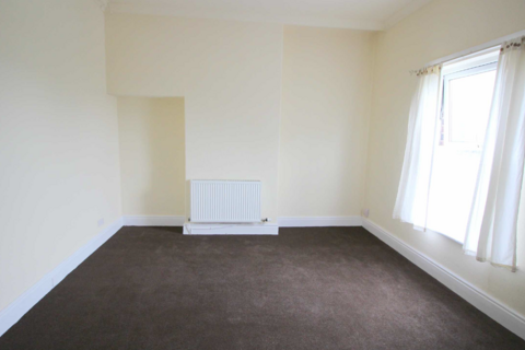 2 bedroom terraced house to rent, Riverside Road, Preston PR1