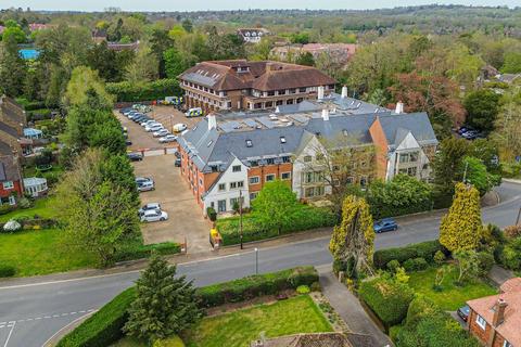 1 bedroom flat for sale, Bolnore Road, Fleur De Lis, RH16