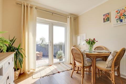 3 bedroom semi-detached house for sale, Spinney Rise, Nottingham NG9