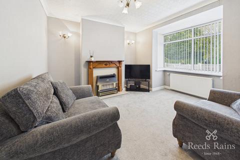 3 bedroom semi-detached house for sale, Bradford Road, West Yorkshire WF1