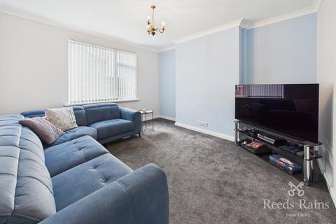 3 bedroom semi-detached house for sale, Bradford Road, West Yorkshire WF1