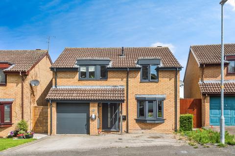 4 bedroom detached house for sale, Southernwood Drive, SWINDON, Wiltshire, SN2