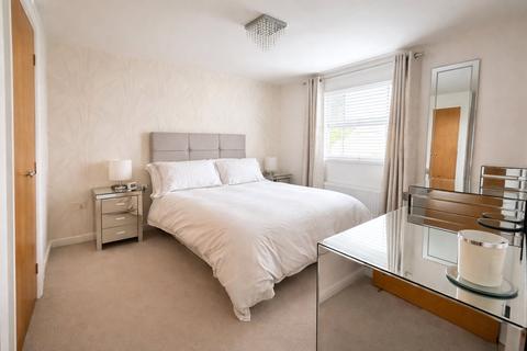 undefined, Abbots Court, Eversley Park, CH2