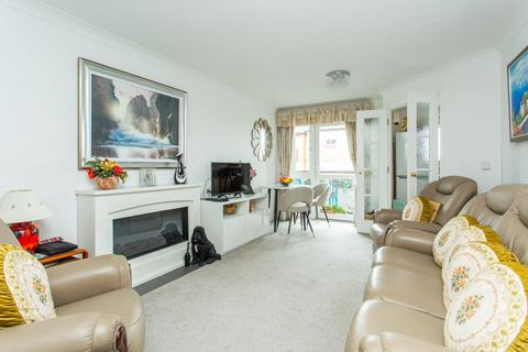 1 bedroom retirement property for sale, Richmond Street, Herne Bay, Kent, CT6
