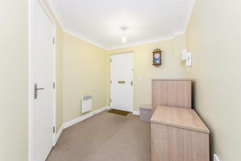 1 bedroom apartment for sale, Lockwood Place, Chingford