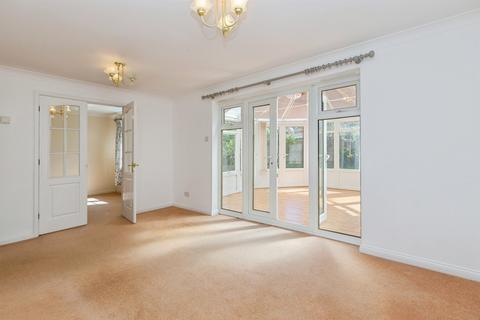 4 bedroom detached house for sale, Hinds Way, Aylesbury