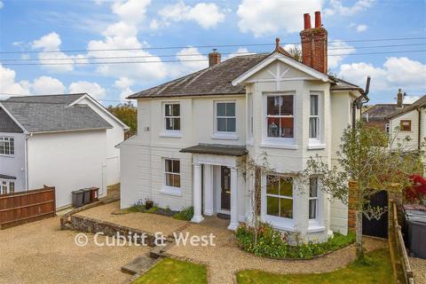 5 bedroom detached house for sale, New Town, Uckfield TN22