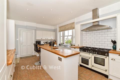 5 bedroom detached house for sale, New Town, Uckfield TN22