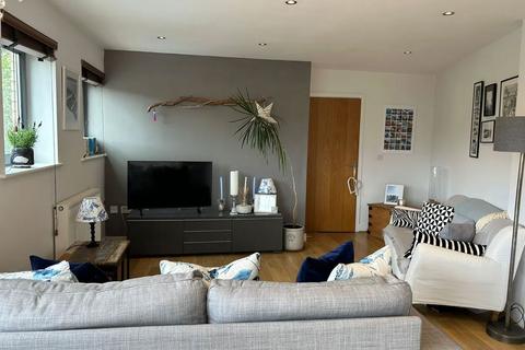 1 bedroom apartment for sale, Battersea Park Road, London, SW11 5DG