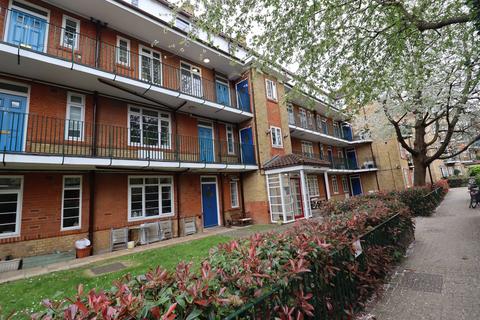 4 bedroom maisonette to rent, Acorn Walk, Rotherhithe SE16