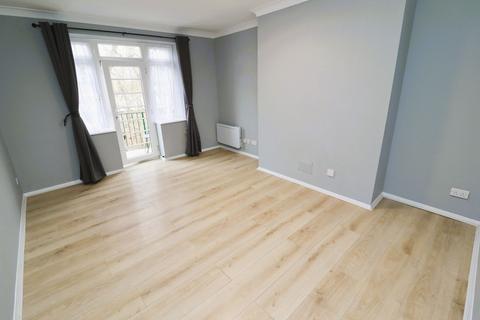 4 bedroom maisonette to rent, Acorn Walk, Rotherhithe SE16