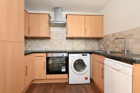 2 bedroom maisonette for sale, Cove Road, Farnborough, GU14