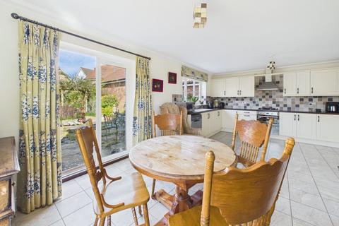 4 bedroom detached house for sale, Warren Avenue, Saxmundham