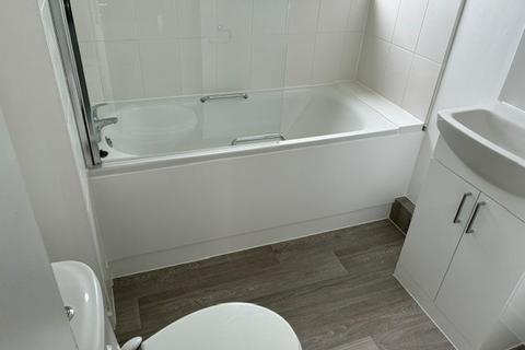 2 bedroom maisonette to rent, Irving Road, Southampton, SO16