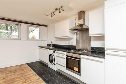 3 bedroom apartment for sale, Bruntcliffe Road, Morley, Leeds