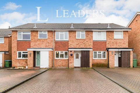3 bedroom terraced house to rent, Egmont Road, KT12