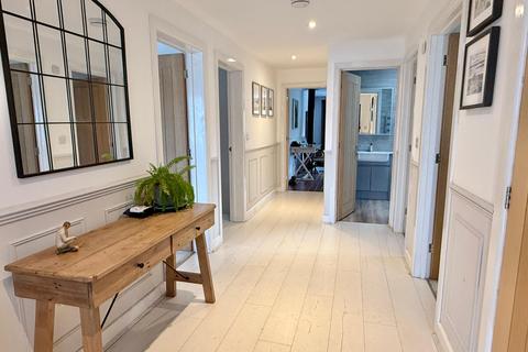 4 bedroom bungalow for sale, Webbs Close, Ashley Heath, BH24 2EP