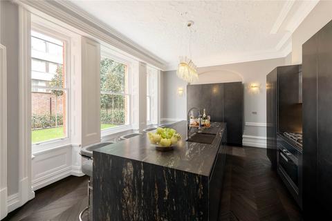 6 bedroom terraced house to rent, Palace Court, London, W2