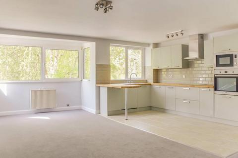 Aston Court, Woodford Green