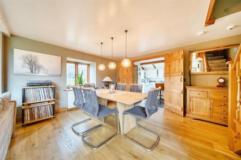 4 bedroom detached house for sale, Bampton
