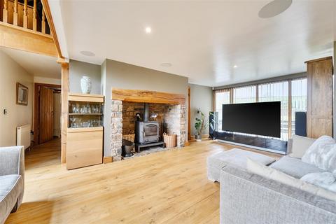 4 bedroom detached house for sale, Bampton