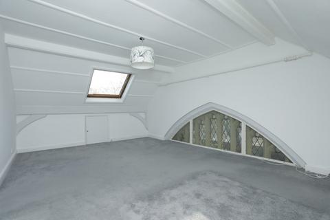 4 bedroom end of terrace house to rent, Church Road, Faversham, Kent, ME13