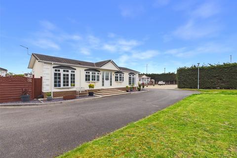 2 bedroom park home for sale, Gloucester Road, Staverton, Cheltenham, Gloucestershire, GL51