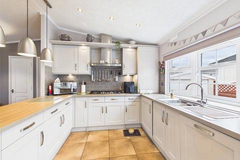 2 bedroom park home for sale, Gloucester Road, Staverton, Cheltenham, Gloucestershire, GL51