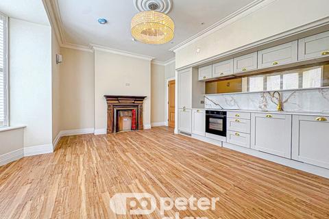2 bedroom apartment to rent, Park Place, Cardiff, CF10