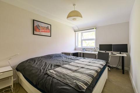 Wheeler Gardens, King's Cross, London, N1