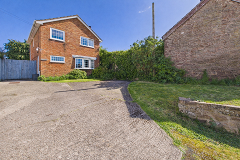 3 bedroom detached house for sale, Clanna Road, Lydney GL15