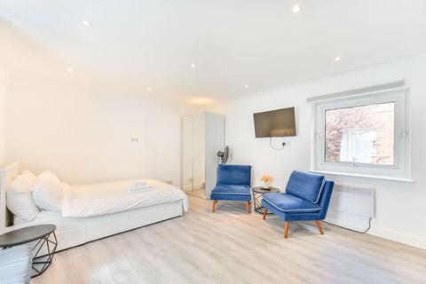 Studio for sale, Elgin Mews, Portobello, London, W11
