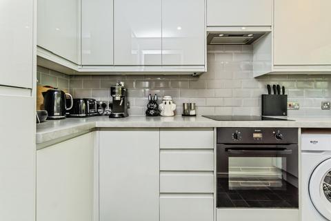 1 bedroom flat for sale, Middlefields, Croydon, CR0