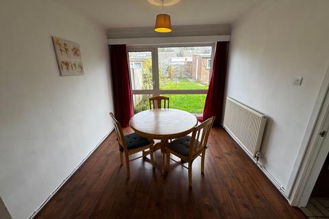 3 bedroom semi-detached house to rent, Stare Green, Coventry, CV4