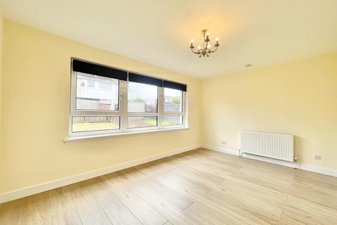 2 bedroom terraced house to rent, Broom Path, Glasgow, G69