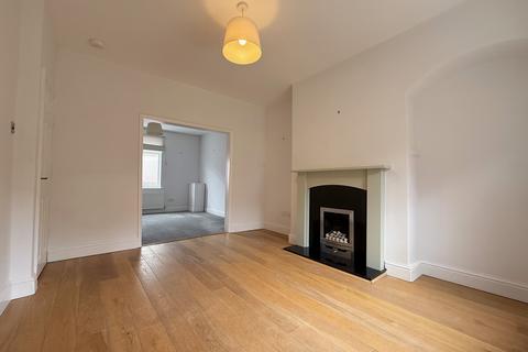 3 bedroom terraced house to rent, Newborough Street, YORK
