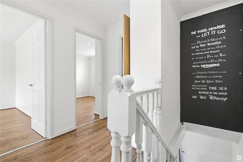 3 bedroom terraced house for sale, Keats Square, South Woodham Ferrers, Chelmsford, Essex, CM3