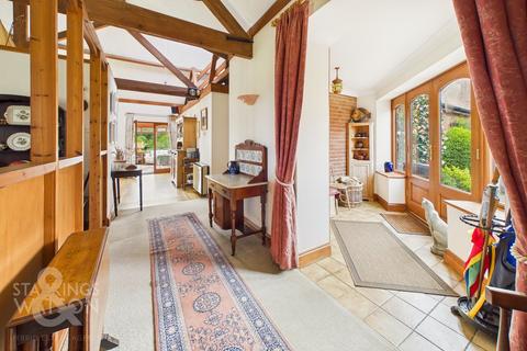 5 bedroom barn conversion for sale, Park Lane, Blofield, Norwich