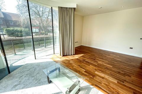 2 bedroom apartment to rent, Waterside North, LINCOLN