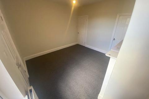 3 bedroom terraced house to rent, Star Road, Peterborough, PE1 5EZ