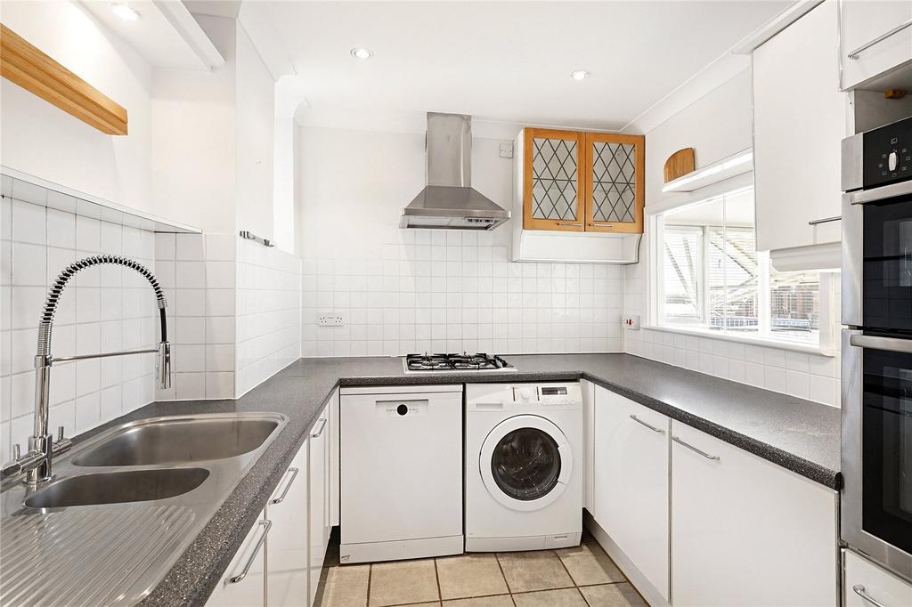 Apartment in London - More
