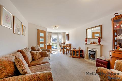 2 bedroom apartment for sale, Wolsey Place, London Road, Hailsham, East Sussex