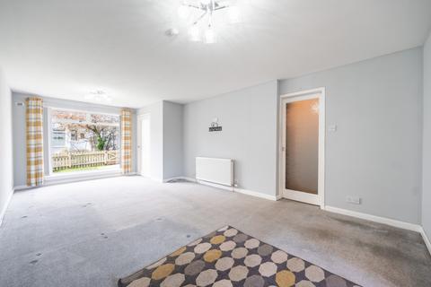 2 bedroom terraced house to rent, Cunningham Drive, Giffnock, Glasgow, G46 6EW