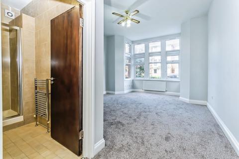 2 bedroom flat for sale, Babington Road, LONDON, London, SW16