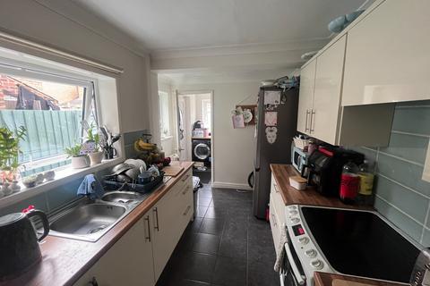 2 bedroom terraced house to rent, Charles Street, Wisbech, Cambs